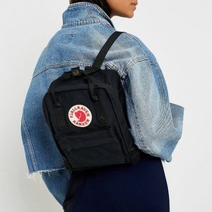 Fjallraven Kanken mini backpack black